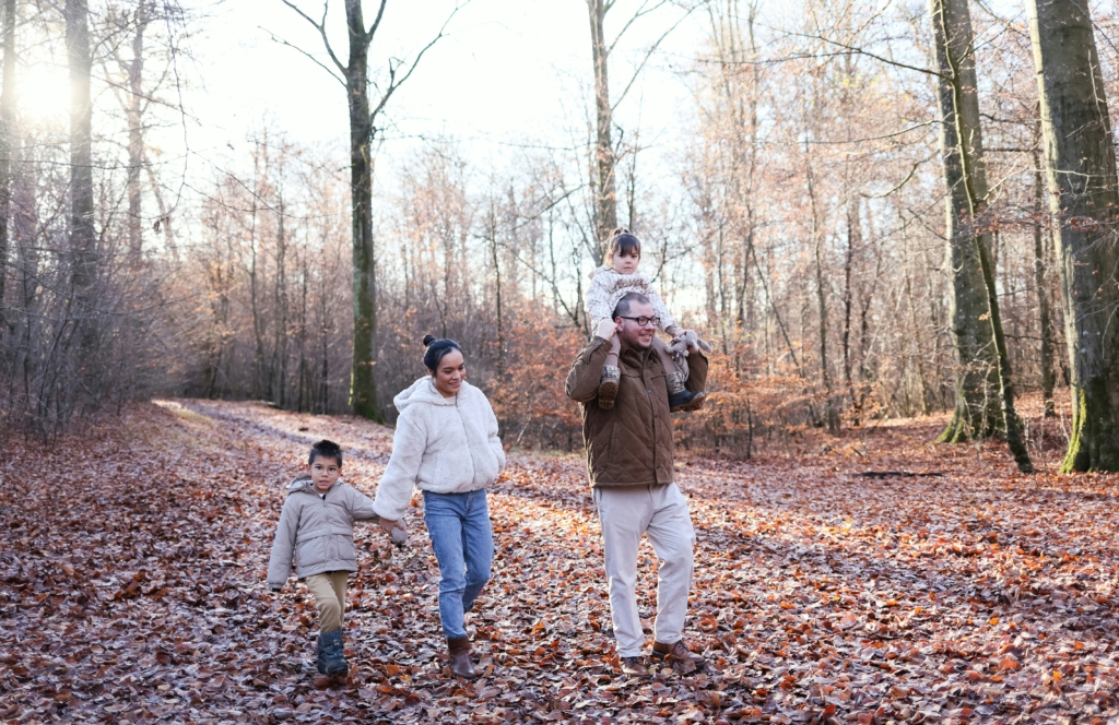 fall family photos fall bucket list for families