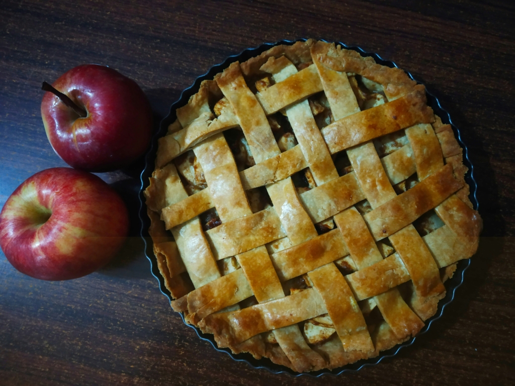 baking apple pie dessert fall bucket list for families