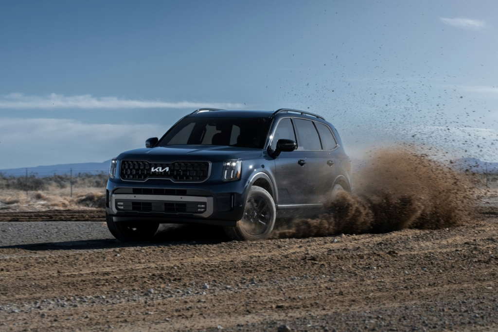 car racing kia telluride