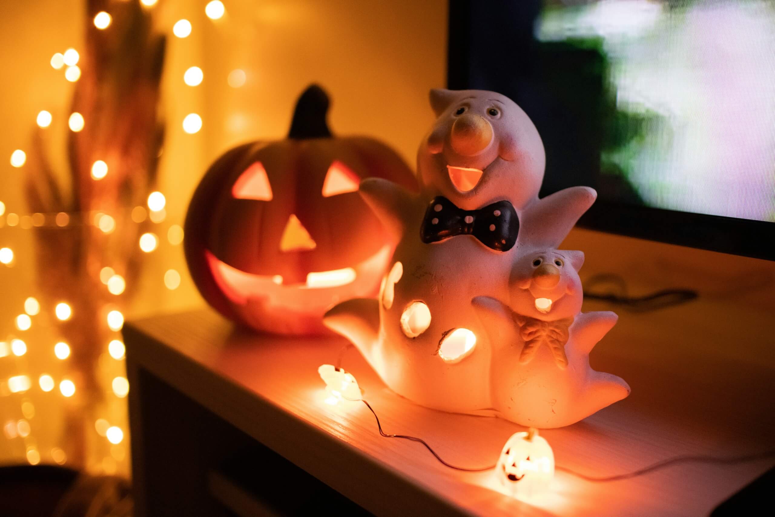 pumpkin and jack o lantern how to decorate your home for Halloween