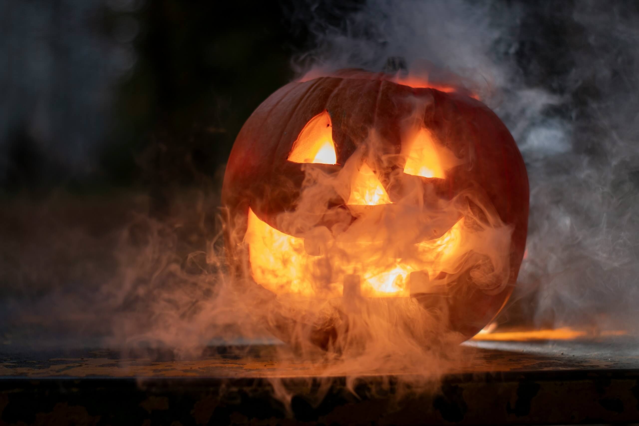 jack o lantern pumpkin how to decorate your home for halloween