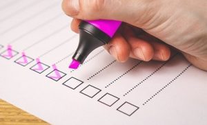 travel tips with kids - making a checklist