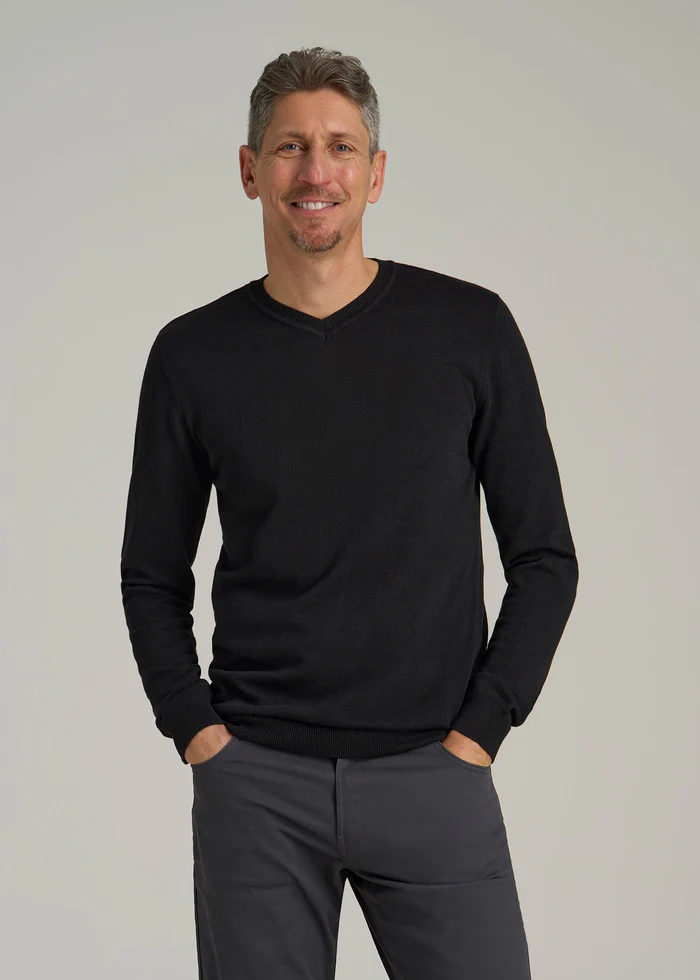 Everyday V-Neck Sweater Men’s Outdoor Lifestyle Trend