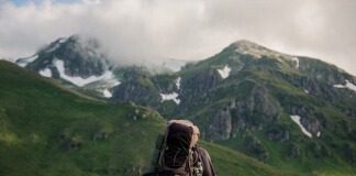 10 essentials for hiking