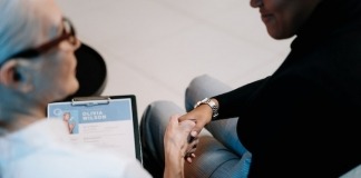 Woman Getting a Job Interview - best resume format