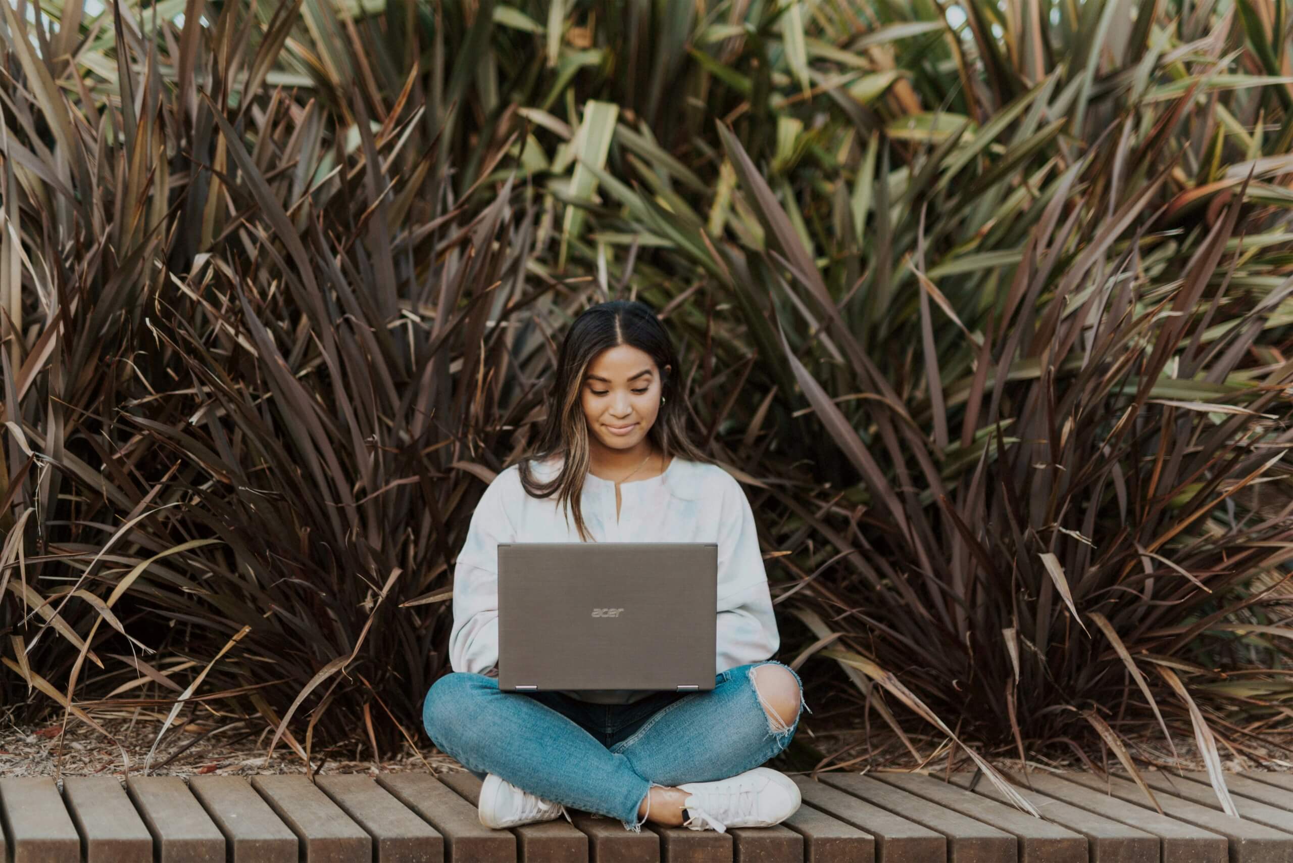 gifts for college students - student with laptop