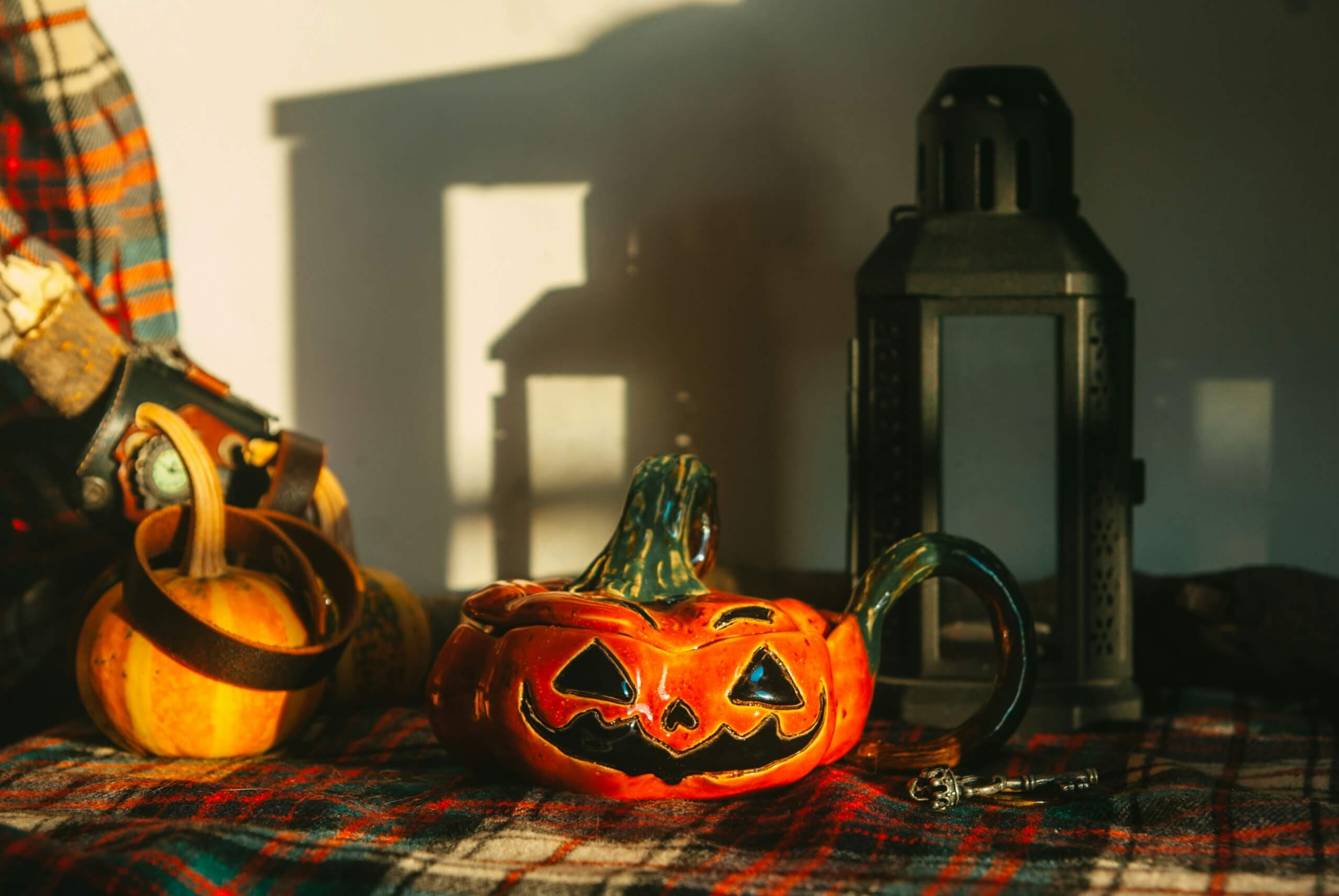 pumpkin mug how to decorate your home for halloween